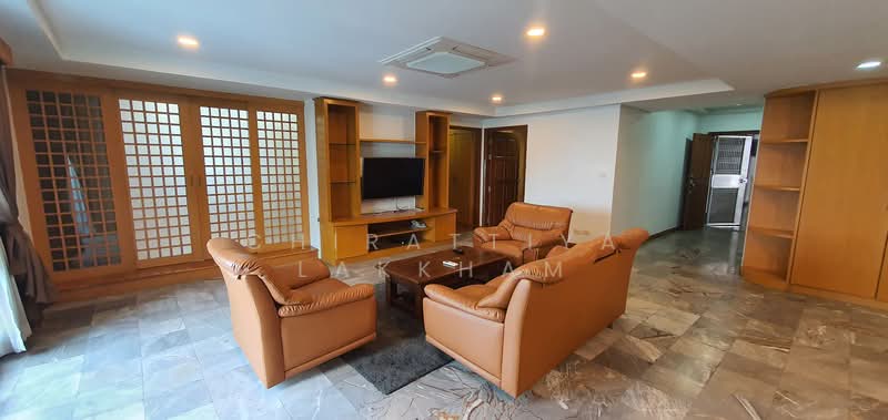 Royal Castle Sukhumvit, Bangkok, 30 Soi Sukhumvit 39, Khlongtoei Nua, Watthana, Bangkok, 3 Bedrooms, 160 sqm, Condo For Rent, by Chirattiya Lakkham, 500367316 - DDproperty.com
