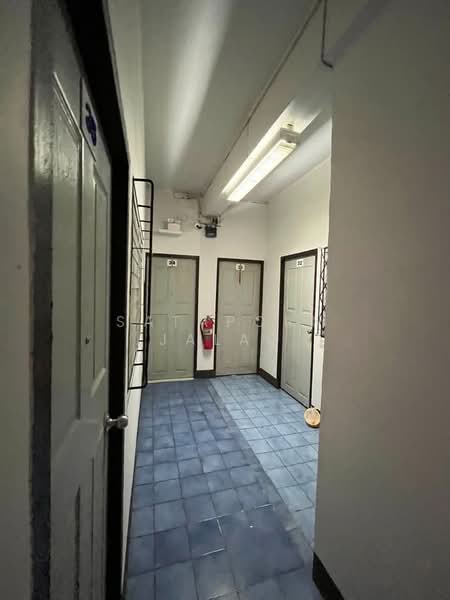 1-BR House, Bangkok, Praborommaharatchawang, Phra Nakhon, Bangkok, 1 Bedroom, 47 sqm, Single Detached House For Rent, by Sataporn Jalao, 500367322 - DDproperty.com