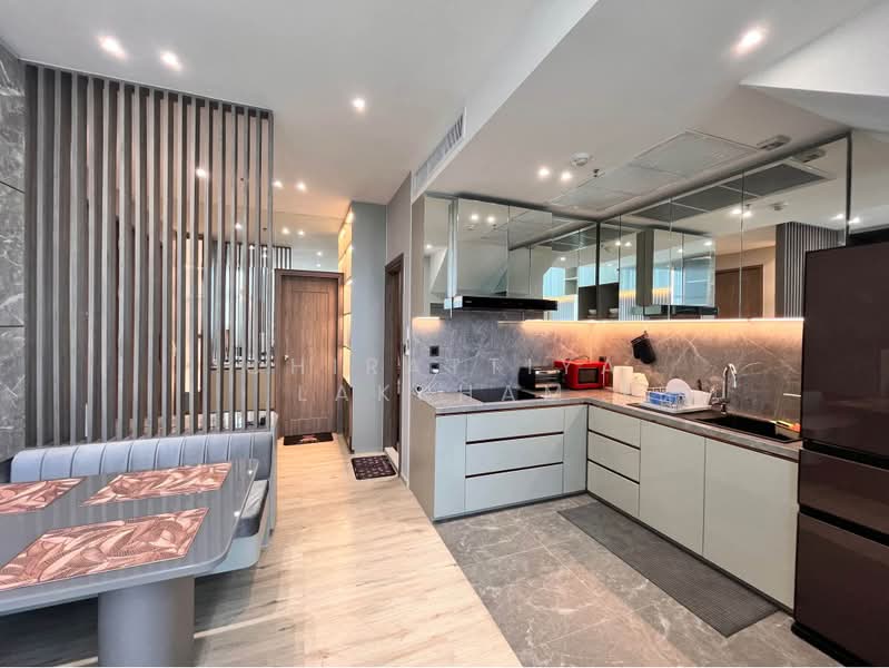 The Emporio Place, Bangkok, 93 Soi Sukhumvit 24, Sukhumvit Road, Khong Tan, Khlong Toei, Bangkok, 1 Bedroom, 83 sqm, Condo For Rent, by Chirattiya Lakkham, 500367323 - DDproperty.com