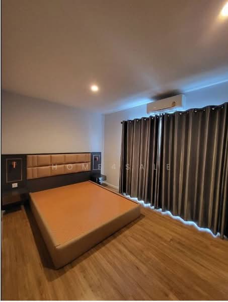 Baan Klang Muang Ramintra-Watcharapol, Bangkok, Chalong Rat Expressway, O-Ngoen, Sai Mai, Bangkok, 3 Bedrooms, 150 sqm, Townhouse For Sale, by home4sale, 500367353 - DDproperty.com