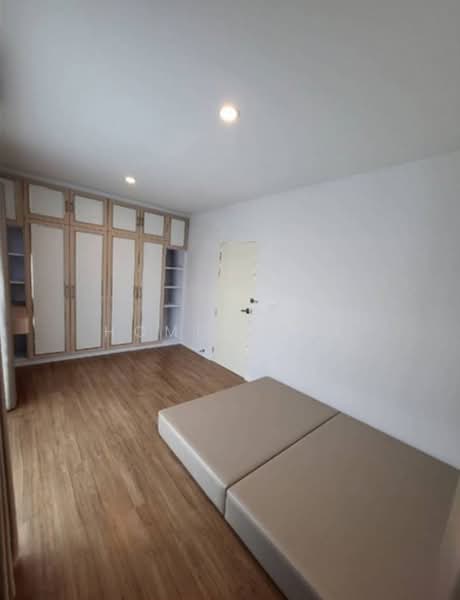Baan Klang Muang Ramintra-Watcharapol, Bangkok, Chalong Rat Expressway, O-Ngoen, Sai Mai, Bangkok, 3 Bedrooms, 150 sqm, Townhouse For Sale, by home4sale, 500367353 - DDproperty.com
