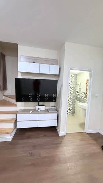 Golden Town Sukhumvit-Bearing Station, Samut Prakan, Soi Tesabansamrongtai 6, Sam Rong, Phra Pra Daeng, Samut Prakan, 4 Bedrooms, 117 sqm, Townhouse For Rent, by Connex Property, 500367369 - DDproperty.com