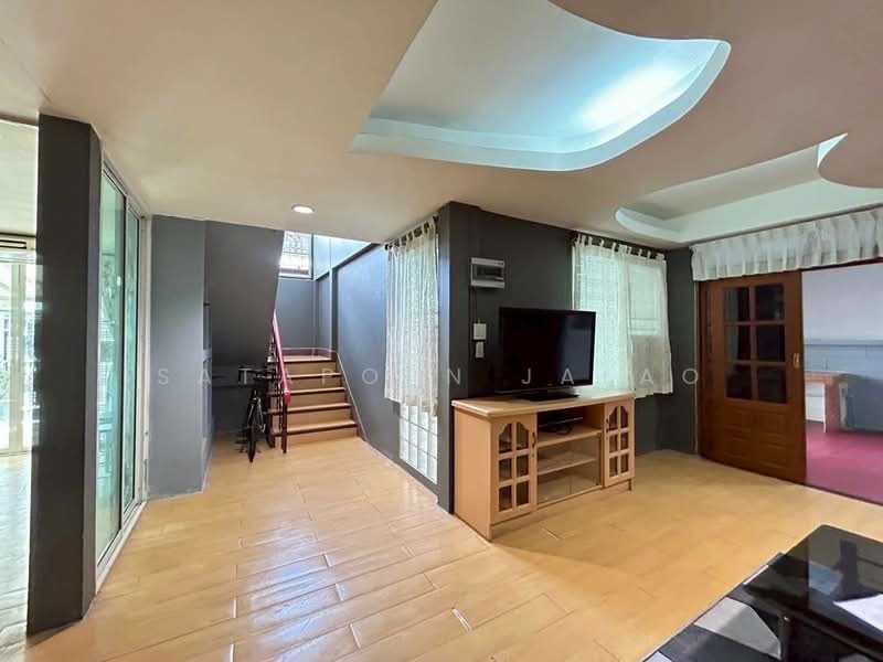 4-BR House, Bangkok, Samsen Nok, Huai Khwang, Bangkok, 4 Bedrooms, 220 sqm, Single Detached House For Rent, by Sataporn Jalao, 500367399 - DDproperty.com