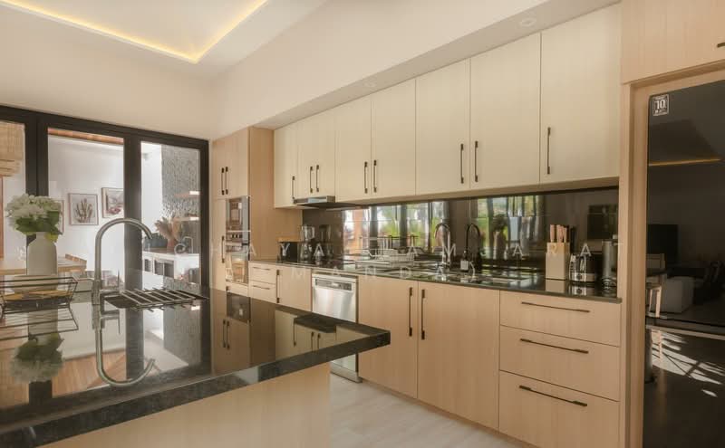 4-Bedroom Villa for Rent & Sale in Chalong Phuket, Phuket, Chalong, Muang Phuket, Phuket, 4 Bedrooms, 320 sqm, Villa For Sale, by Apichaya Jamjarat (Amanda), 500367454 - DDproperty.com