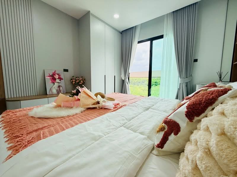 5-BR House, Chon Buri (Pattaya), Nong Pru, Bang Lamung (Pattaya), Chon Buri (Pattaya), 5 Bedrooms, 390 sqm, Single Detached House For Rent, by Chalisa Kitilimtrakul, 500367466 - DDproperty.com