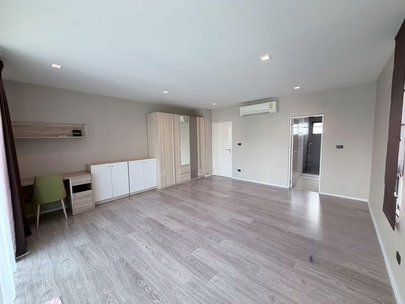 Baan Klang Muang Vibhavadi, Bangkok, Soi Vibhavadi Rangsit, Talat Bang Khen, Lak Si, Bangkok, 6 Bedrooms, 229 sqm, Townhouse For Sale, by home4sale, 500367478 - DDproperty.com