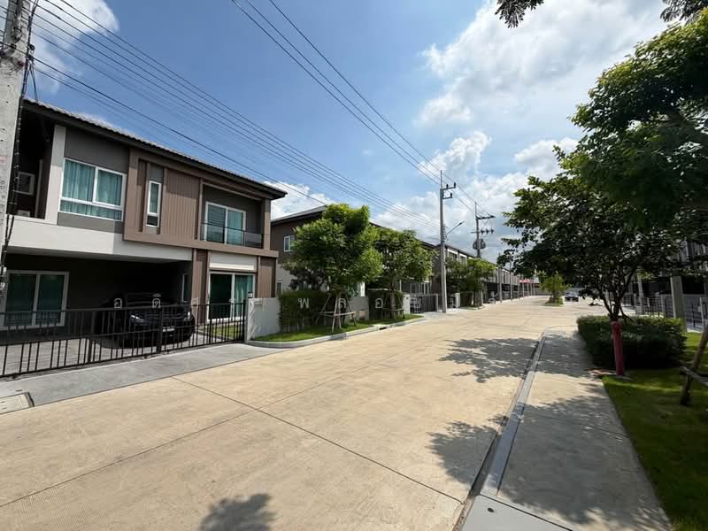 Pleno Phetkasem 81, Bangkok, Road along Khlong Phasi Charoen, southern side, Nong Kham, Nong Khaem, Bangkok, 3 Bedrooms, 142 sqm, Single Detached House For Rent, by Adisorn Ploymeerassamee, 500367498 - DDproperty.com