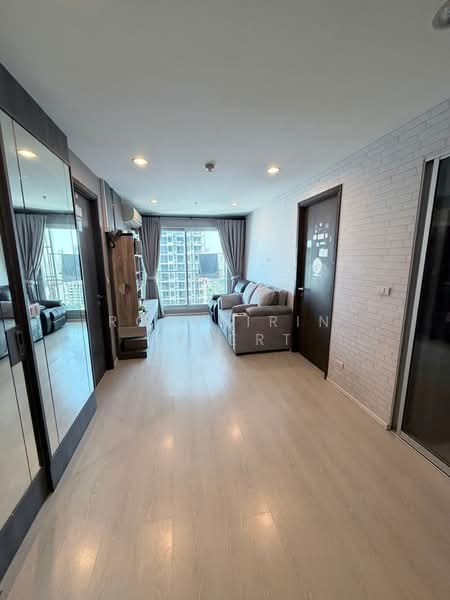 Rhythm Sathorn-Narathiwas : ริทึ่ม สาทร-นราธิวาส, กรุงเทพ, 651 ถนนนราธิวาสราชนครินทร์, ทุ่งมหาเมฆ, สาทร, กรุงเทพ, 55 ตร.ม., คอนโด ให้เช่า, โดย Rosesirin Expert, 500367520 - DDproperty.com