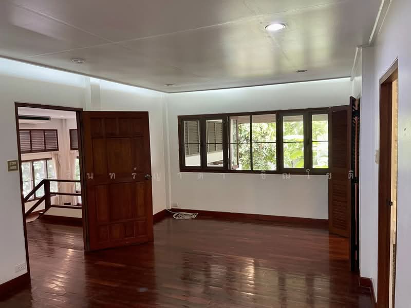 Garden House Ruamrudee – Ploenchit, Bangkok, ร่วมฤดี, Lumphini, Pathum Wan, Bangkok, 4 Bedrooms, 220 sqm, Single Detached House For Rent, by ปรินทร์ญาดา ชิณโชติ, 500367523 - DDproperty.com