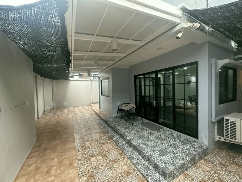 House Onnut - Bang chak, Bangkok, sukhumvit 56, Phra Kanong, Khlong Toei, Bangkok, 5 Bedrooms, 200 sqm, Single Detached House For Rent, by ปรินทร์ญาดา ชิณโชติ, 500367538 - DDproperty.com