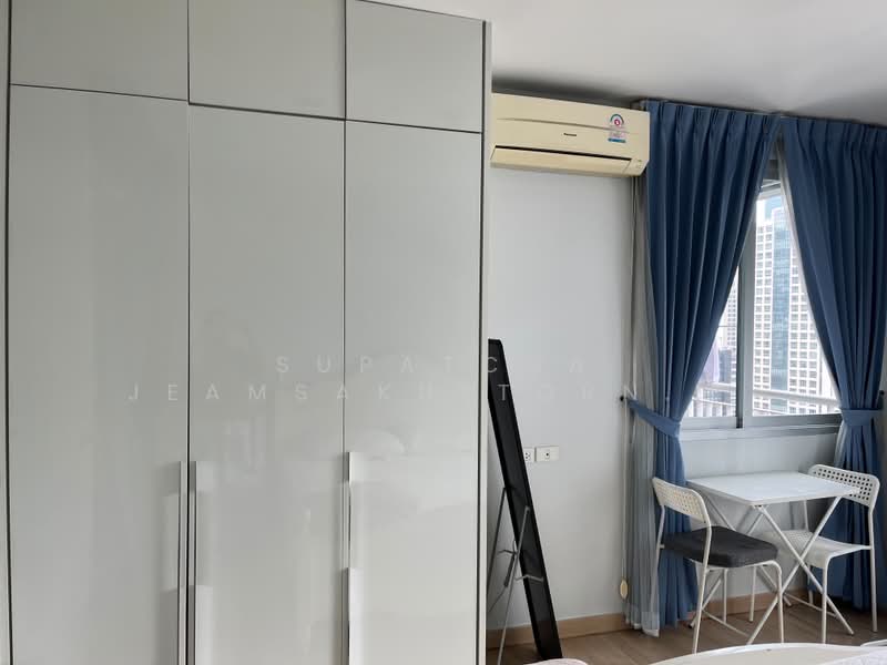 Life @ Sathorn 10, Bangkok, 48 Soi Sathorn 10, Sathorn Road, Silom, Bang Rak, Bangkok, 1 Bedroom, 42 sqm, Condo For Rent, by Supatcha Jeamsakultorn (Patcha), 500367541 - DDproperty.com
