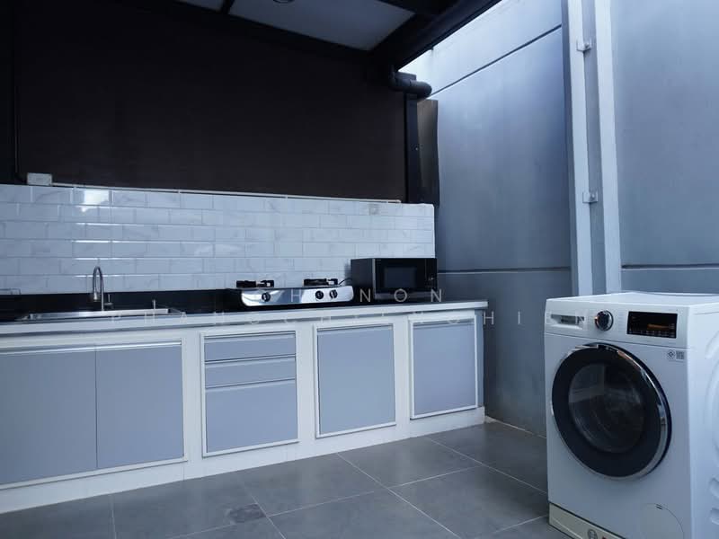 Indy Bangna-Ramkhamhaeng 2, Bangkok, Soi 7, Dok Mai, Prawet, Bangkok, 2 Bedrooms, 120 sqm, Townhouse For Rent, by Chanon Phangchienghien, 500367542 - DDproperty.com