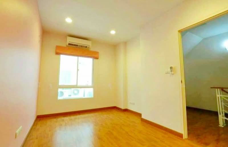 ไม่พบโครงการ, Bangkok, ลาดกระบัง1-5, Lat Krabang, Bangkok, 3 Bedrooms, 250 sqm, Townhouse For Rent, by ณัฐพงศ์ สุนทรอรุณ, 500367605 - DDproperty.com
