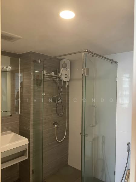 KnightsBridge Phaholyothin Interchange, Bangkok, Phahonyothin Road, Anusaowari, Bang Khen, Bangkok, 2 Bedrooms, 54 sqm, Condo For Rent, by Living Condo, 500367617 - DDproperty.com