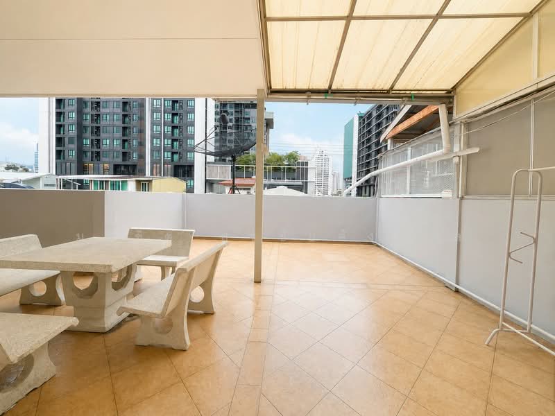 Ratchakru Residence (Ari Soi 1), Bangkok, Phaya Thai, Bangkok, 5 Bedrooms, 360 sqm, Townhouse For Rent, by Monchit Surachaidunthavin, 500367619 - DDproperty.com