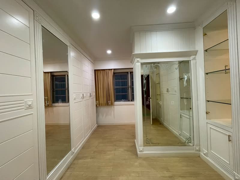 Ratchakru Residence (Ari Soi 1), Bangkok, Phaya Thai, Bangkok, 5 Bedrooms, 360 sqm, Townhouse For Rent, by Monchit Surachaidunthavin, 500367619 - DDproperty.com