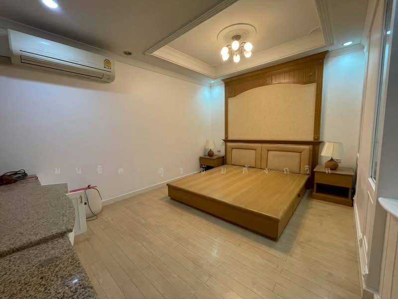 ราชครู เรสซิเดนซ์ (อารีย์ ซอย 1), กรุงเทพ, พญาไท, กรุงเทพ, 360 ตร.ม., ทาวน์เฮ้าส์ ให้เช่า, โดย มนชิต สุรชัยดังถวิล, 500367619 - DDproperty.com