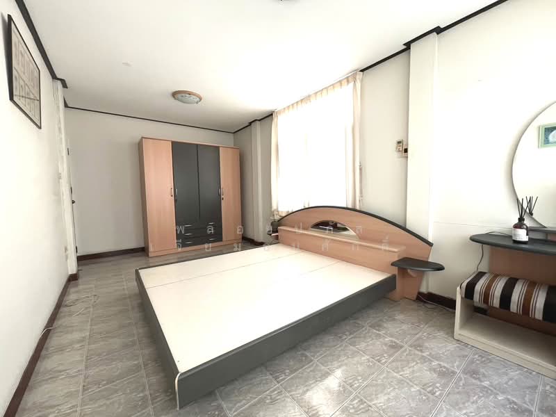 ลาดพร้าว, Bangkok, ลาดพร้าว วังหิน 32, Lat Phrao, Bangkok, 3 Bedrooms, 140 sqm, Single Detached House For Sale, by พลอยปภัส เจียมธนศักดิ์, 500367631 - DDproperty.com