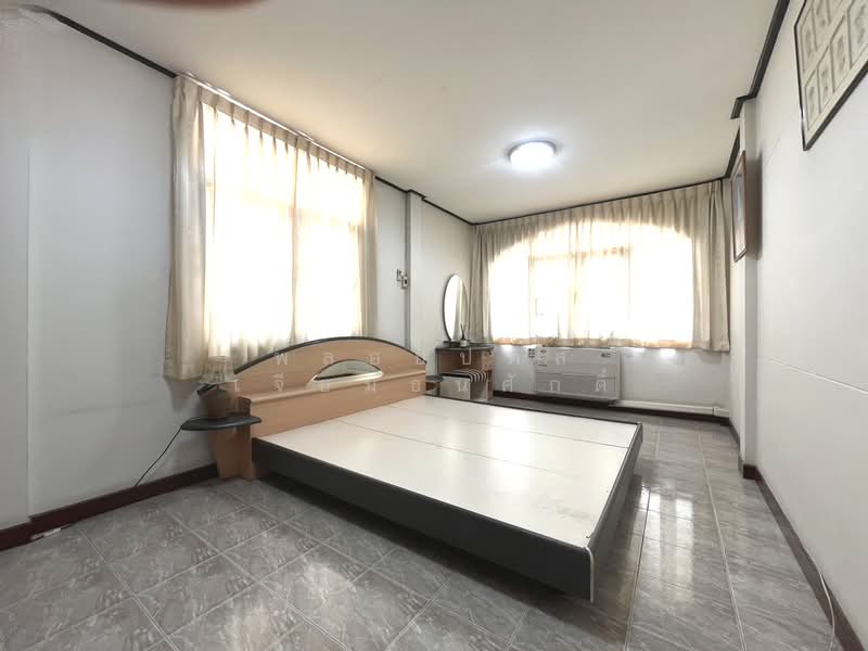ลาดพร้าว, Bangkok, ลาดพร้าว วังหิน 32, Lat Phrao, Bangkok, 3 Bedrooms, 140 sqm, Single Detached House For Sale, by พลอยปภัส เจียมธนศักดิ์, 500367631 - DDproperty.com