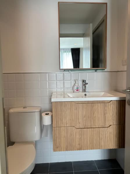 The Base Central, Phuket, Chao Fah Tawan Tok Rd, Wichit, Muang Phuket, Phuket, 2 Bedrooms, 47 sqm, Condo For Rent, by Diss, 500367646 - DDproperty.com