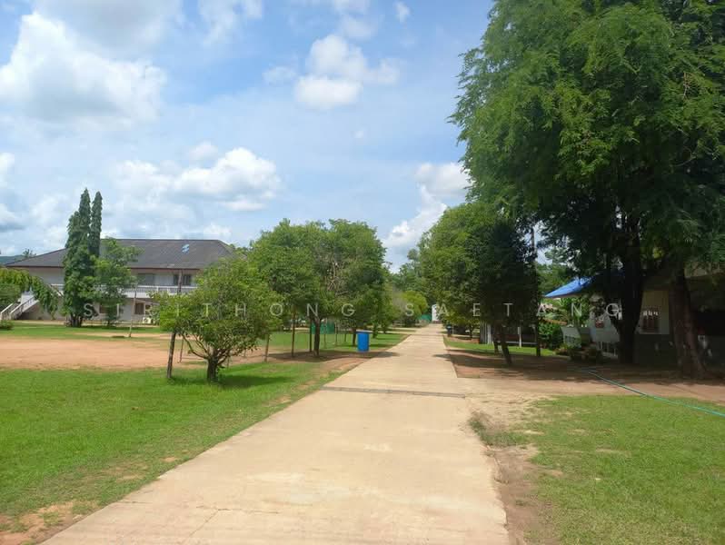 Land with house 9 unit 17-1-72 rai, Phra That Pha Daeng, Mae Sot, Tak, Tak, Phra That Pha Daeng, Mae Sod, Tak, , 27,888 sqm, Land For Sale, by Sirithong Saetang, 500367655 - DDproperty.com