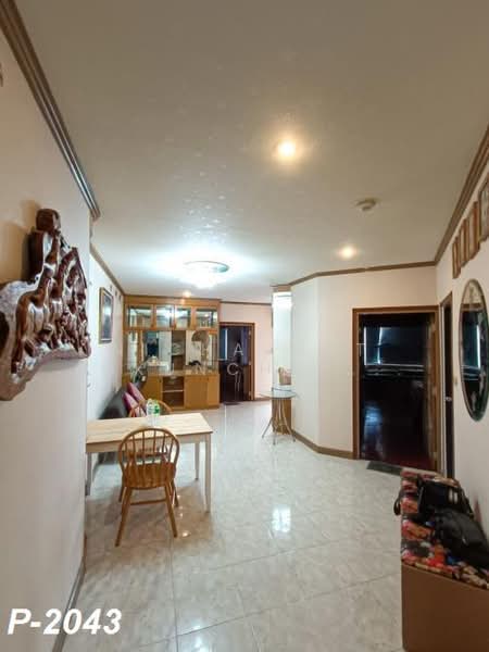 Country Complex Bangna, Bangkok, Sanpawut Road, Bang Na, Bangkok, 2 Bedrooms, 71 sqm, Condo For Rent, by Nichaphat Sakunchayapha, 500367659 - DDproperty.com