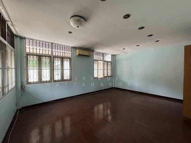 Detached House- Just 800m from BTS Thonglor, Ideal for Commercial use, Bangkok, Khong Tan, Khlong Toei, Bangkok, 6 Bedrooms, 400 sqm, Single Detached House For Rent, by Sirikul Wattanakorn, 500367669 - DDproperty.com