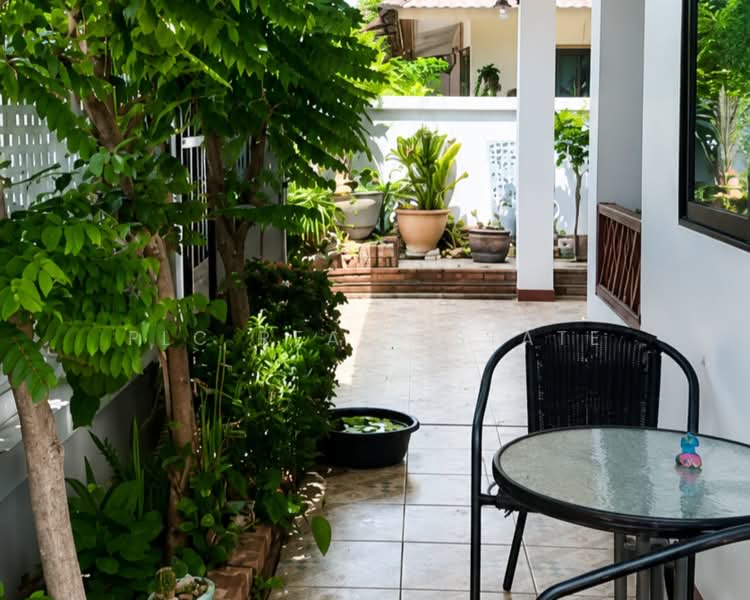 Single-Storey House for Sale East Pattaya, Chon Buri (Pattaya), Bang Lamung, Bang Lamung (Pattaya), Chon Buri (Pattaya), 3 Bedrooms, 252 sqm, Single Detached House For Sale, by PLC real estate, 500367703 - DDproperty.com