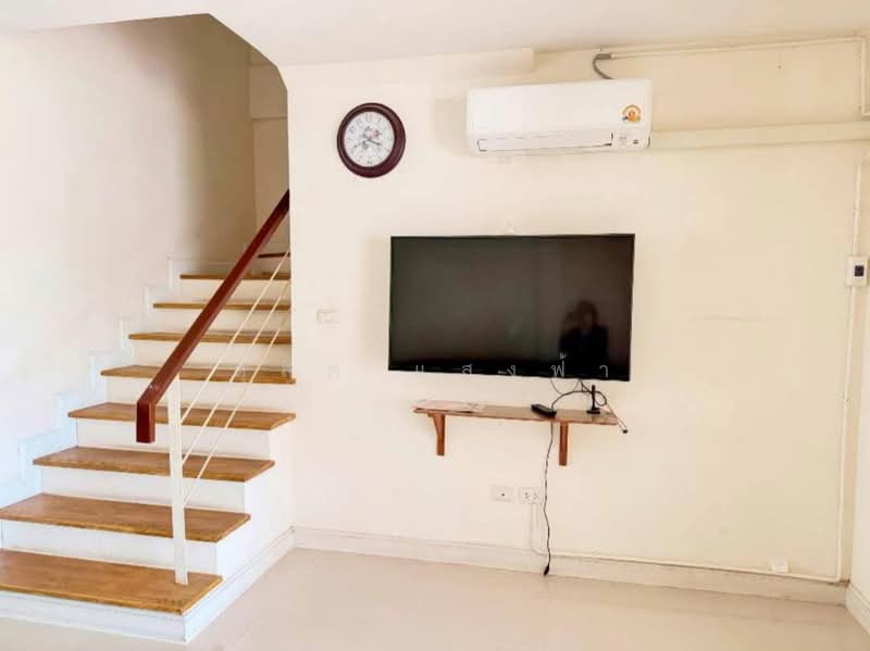ให้่เช่าทาวน์โฮม ม.เดอะเซ็นทรัล2 ศรีราชา, Chon Buri (Pattaya), Surasak, Si Racha, Chon Buri (Pattaya), 3 Bedrooms, 80 sqm, Townhouse For Rent, by Dusit Saengfa, 500367705 - DDproperty.com