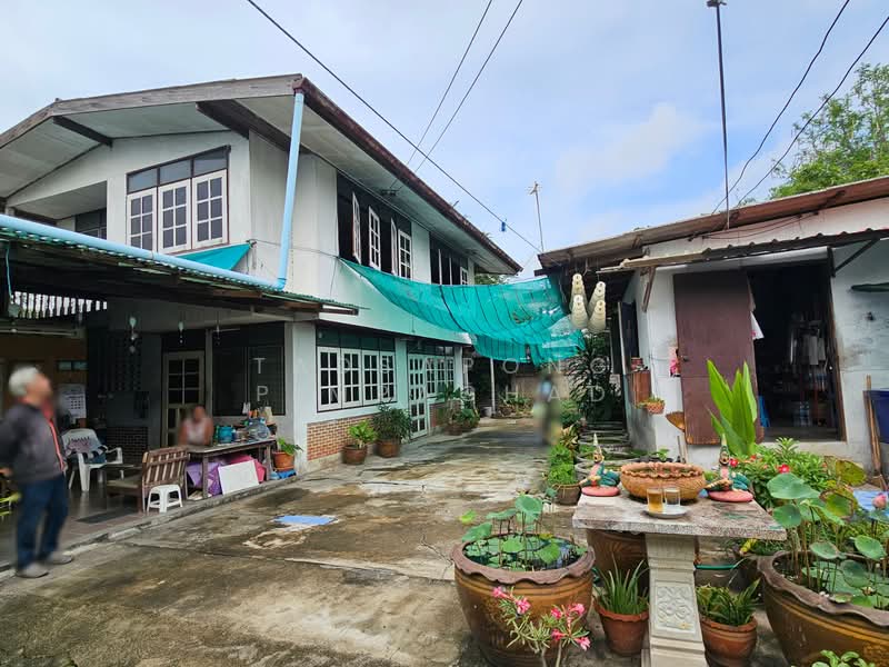 ขายด่วน ที่ดินแปลงมุมติดถนนซอย พร้อมบ้านครึ่งปูนครึ่งไม้ และห้องเช่า 8 ห้อง ซอยรามอินทรา 47, กรุงเทพ, ท่าแร้ง, บางเขน, กรุงเทพ, 350 ตร.ม., บ้านเดี่ยว ขาย, โดย Tadsapong Pimpachad, 500367714 - DDproperty.com