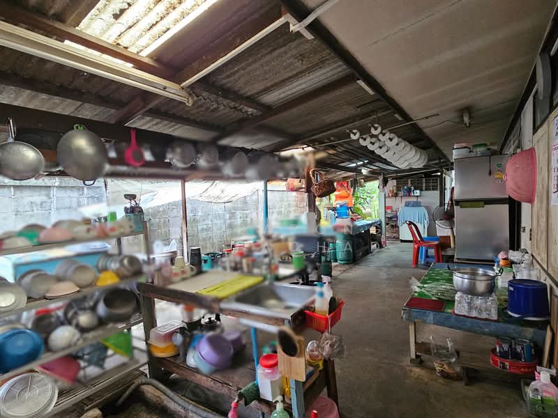 ขายด่วน ที่ดินแปลงมุมติดถนนซอย พร้อมบ้านครึ่งปูนครึ่งไม้ และห้องเช่า 8 ห้อง ซอยรามอินทรา 47, กรุงเทพ, ท่าแร้ง, บางเขน, กรุงเทพ, 350 ตร.ม., บ้านเดี่ยว ขาย, โดย Tadsapong Pimpachad, 500367714 - DDproperty.com