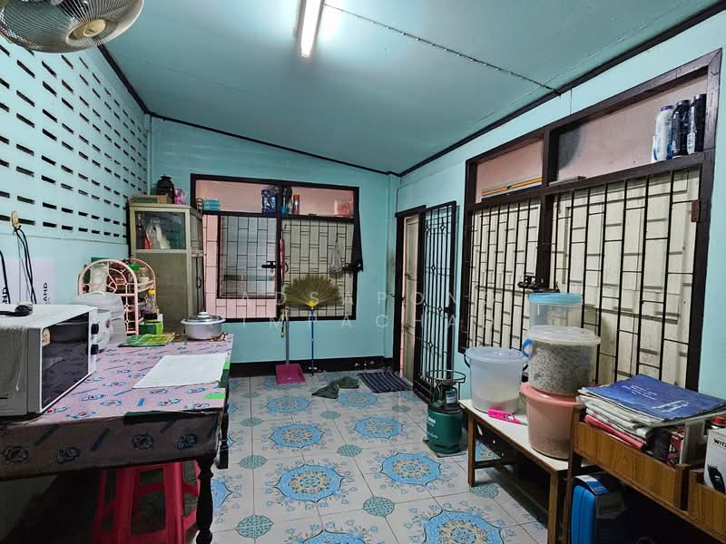ขายด่วน ที่ดินแปลงมุมติดถนนซอย พร้อมบ้านครึ่งปูนครึ่งไม้ และห้องเช่า 8 ห้อง ซอยรามอินทรา 47, กรุงเทพ, ท่าแร้ง, บางเขน, กรุงเทพ, 350 ตร.ม., บ้านเดี่ยว ขาย, โดย Tadsapong Pimpachad, 500367714 - DDproperty.com