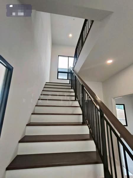 Britania Bangna-Srivaree, Samut Prakan, Village No. 6, Srisa Chorakhe Yai, Bang Sao Thong, Samut Prakan, 4 Bedrooms, 255 sqm, Single Detached House For Sale, by Forty-Six Real Estate Group, 500367731 - DDproperty.com