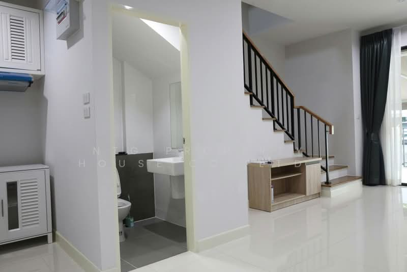 NG449 ให้เช่าทาวโฮม 3 ชั้น บ้านกลางเมืองวัชรพล ติดถนน สุขาภิบาล5 พร้อมอยู่, Bangkok, สุขาภิบาล5, Sai Mai, Bangkok, 3 Bedrooms, 152 sqm, Townhouse For Rent, by NTG Property House Co.,Ltd., 500367771 - DDproperty.com