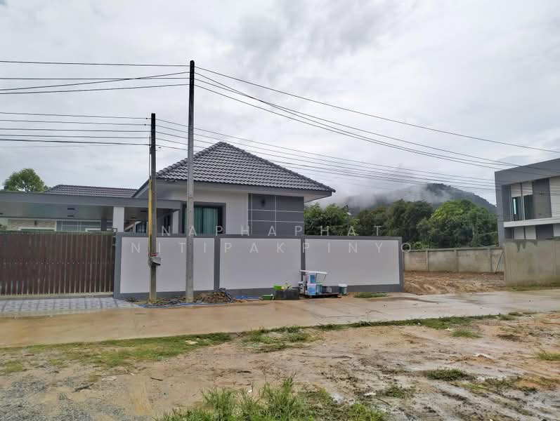 House for Sane in Bang Saray Beachside, Private pool. Brand New, Chon Buri (Pattaya), Bang Sa-re, Sattahip, Chon Buri (Pattaya), 3 Bedrooms, 165 sqm, Single Detached House For Sale, by Naphaphat Nitipakpinyo, 500367787 - DDproperty.com