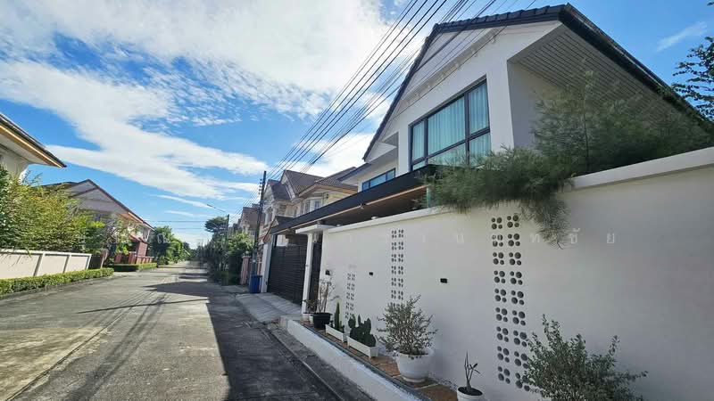 กรองทอง พาวิลเลี่ยน เฉลิมพระเกียรติ ร.9, Bangkok, เฉลิมพระเกียรติ ร.9, Prawet, Bangkok, 4 Bedrooms, 294 sqm, Single Detached House For Sale, by ปุณณภา นารานนทชัย, 500367792 - DDproperty.com