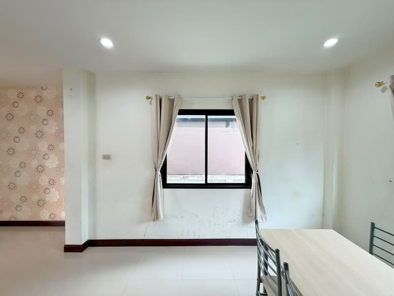 พานา วิลล์ 4, ชลบุรี, นาป่า, เมืองชลบุรี, ชลบุรี, 117 ตร.ม., บ้านแฝด ขาย, โดย The Best Property แบงค์, 500367832 - DDproperty.com