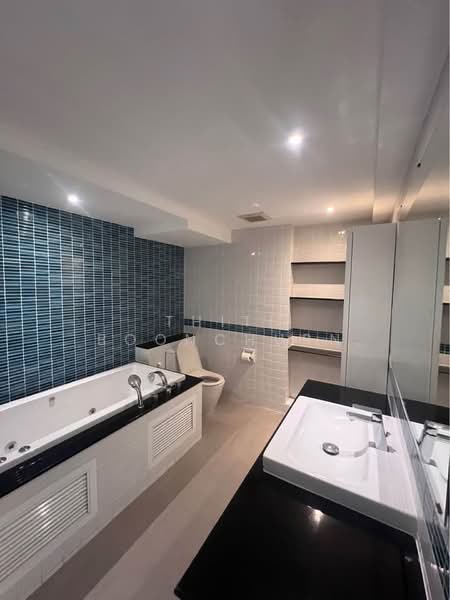 Townhouse, 4 Bed, Phrom Phong, Bangkok, Khlong Tan Nua, Watthana, Bangkok, 4 Bedrooms, 230 sqm, Townhouse For Sale, by Thiti Boonchurn, 500367839 - DDproperty.com