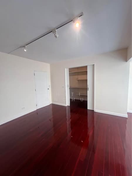 Townhouse, 4 Bed, Phrom Phong, Bangkok, Khlong Tan Nua, Watthana, Bangkok, 4 Bedrooms, 230 sqm, Townhouse For Sale, by Thiti Boonchurn, 500367839 - DDproperty.com