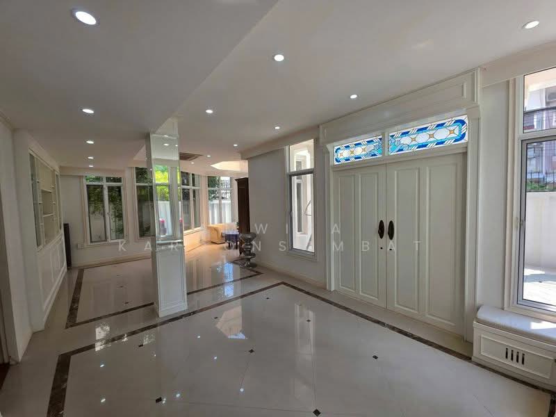 สีลม, กรุงเทพ, สีลม, บางรัก, กรุงเทพ, 400 ตร.ม., บ้านเดี่ยว ให้เช่า, โดย Amwika Karoonsombat, 500367853 - DDproperty.com