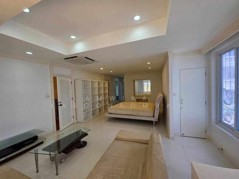 สีลม, Bangkok, Silom, Bang Rak, Bangkok, 5 Bedrooms, 400 sqm, Single Detached House For Rent, by Amwika Karoonsombat, 500367853 - DDproperty.com