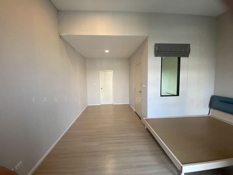 Baan Klang Muang Kalpapruek, Bangkok, Thonburi Court Road, Bang Wa, Phasi Charoen, Bangkok, 3 Bedrooms, 180 sqm, Townhouse For Sale, by Eastblue Horizon, 500367856 - DDproperty.com