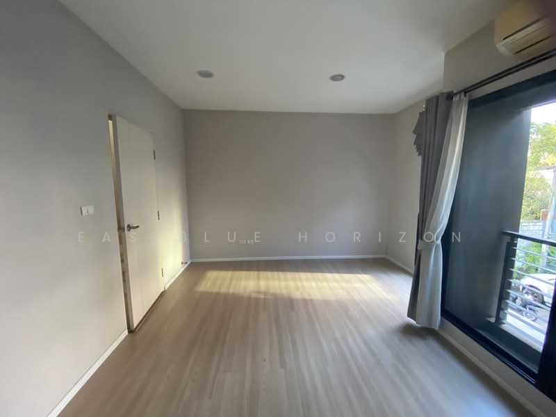 Baan Klang Muang Kalpapruek, Bangkok, Thonburi Court Road, Bang Wa, Phasi Charoen, Bangkok, 3 Bedrooms, 180 sqm, Townhouse For Sale, by Eastblue Horizon, 500367856 - DDproperty.com