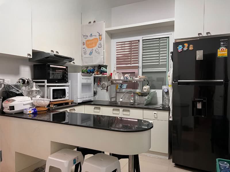 For Sale / Rent: Fully Furnished Detached House in a Prime Location – Sansaran Village, Chiang Mai, Nong Kwai, Hang Dong, Chiang Mai, 4 Bedrooms, 260 sqm, Single Detached House For Rent, by Wenyu Zhou, 500367859 - DDproperty.com