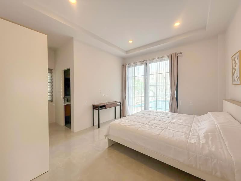 Pool Villa for Sale Huay Yai East Pattaya 3 Bedroom, Chon Buri (Pattaya), Bang Lamung, Bang Lamung (Pattaya), Chon Buri (Pattaya), 3 Bedrooms, 528 sqm, Single Detached House For Sale, by PLC real estate, 500367862 - DDproperty.com