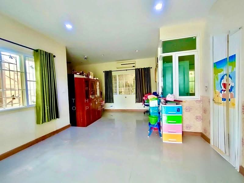Golden Town Sriracha-Assumption, Chon Buri (Pattaya), Kaokilo, Surasak, Si Racha, Chon Buri (Pattaya), 4 Bedrooms, 156 sqm, Townhouse For Sale, by The Best Property ก้อย, 500367864 - DDproperty.com