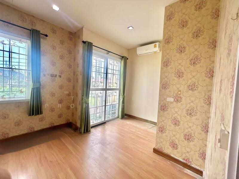 Golden Town Sriracha-Assumption, Chon Buri (Pattaya), Kaokilo, Surasak, Si Racha, Chon Buri (Pattaya), 4 Bedrooms, 156 sqm, Townhouse For Sale, by The Best Property ก้อย, 500367864 - DDproperty.com