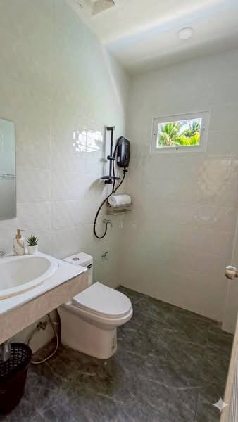 บ้านเดี่ยวชั้นเดียวบ้านน้ำจำ ซ.2 อ.แม่สาย (2 หลังในรั้วเดียว), Chiang Rai, Pong Pha, Mae Sai, Chiang Rai, 6 Bedrooms, 223 sqm, Single Detached House For Sale, by กุ๊กไก่, 500367886 - DDproperty.com