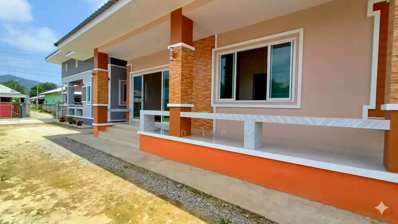 บ้านเดี่ยวชั้นเดียวบ้านน้ำจำ ซ.2 อ.แม่สาย (2 หลังในรั้วเดียว), เชียงราย, โป่งผา, แม่สาย, เชียงราย, 223 ตร.ม., บ้านเดี่ยว ขาย, โดย กุ๊กไก่, 500367886 - DDproperty.com