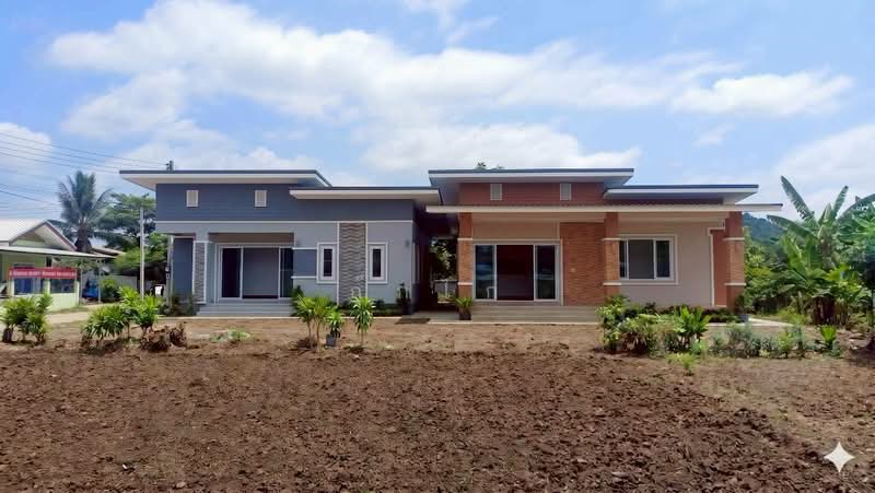 บ้านเดี่ยวชั้นเดียวบ้านน้ำจำ ซ.2 อ.แม่สาย (2 หลังในรั้วเดียว), Chiang Rai, Pong Pha, Mae Sai, Chiang Rai, 6 Bedrooms, 223 sqm, Single Detached House For Sale, by กุ๊กไก่, 500367886 - DDproperty.com
